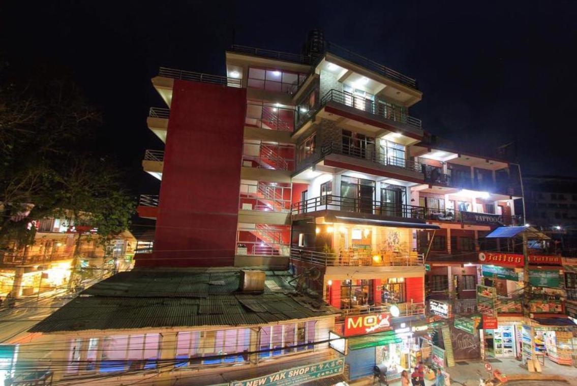 Paila Hostel Lakeside Pokhara Exterior foto