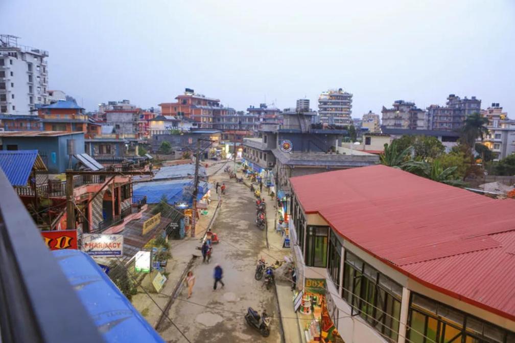 Paila Hostel Lakeside Pokhara Exterior foto
